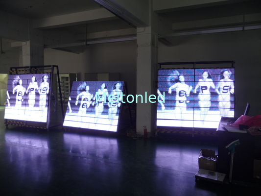 Độ sáng cao Di chuyển ngoài trời Màn hình LED trắng Chống nước 3906 chấm / m2